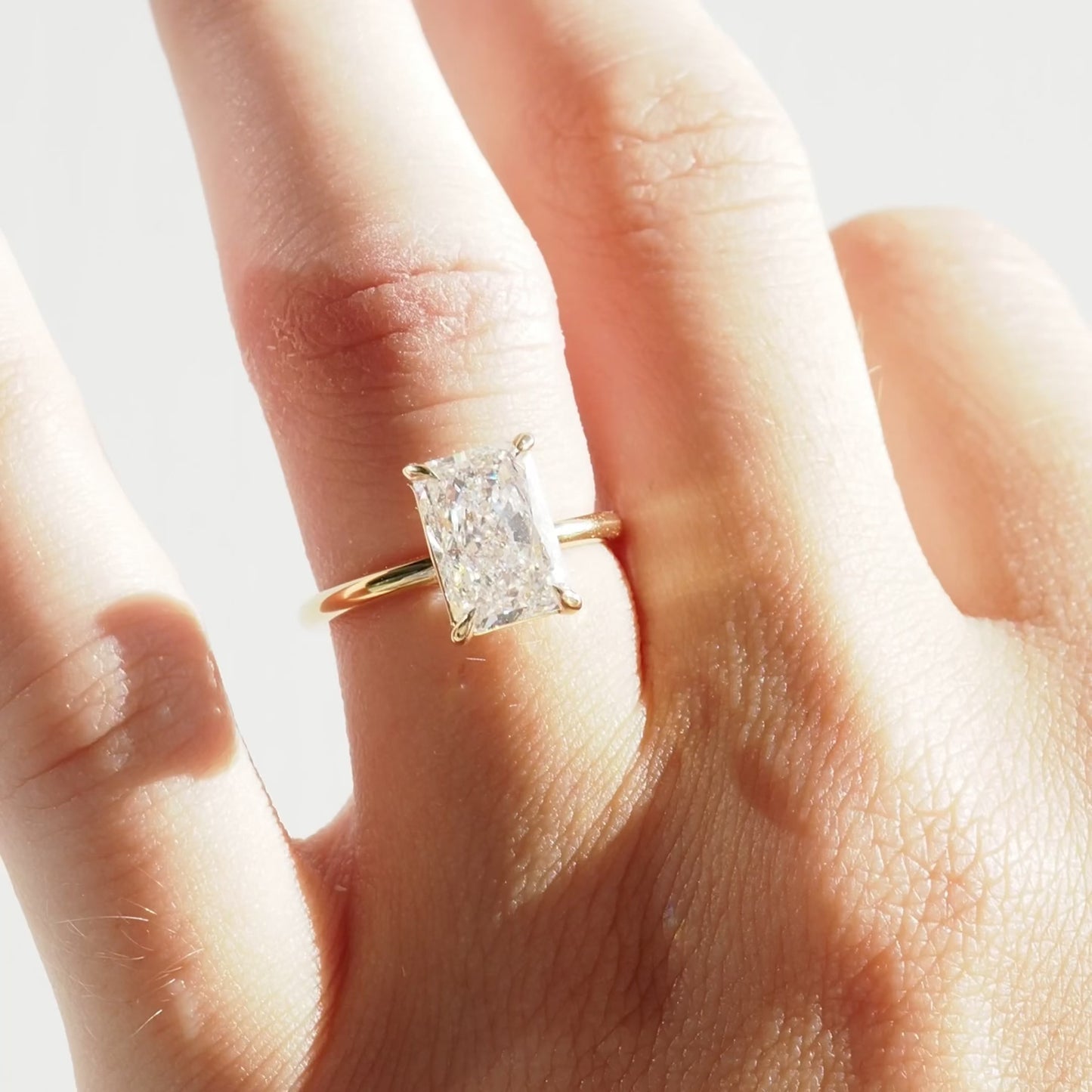 3.2 CT Radiant Shaped Solitaire Lab Grown Diamond Engagement Ring